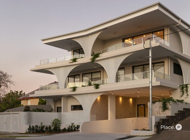 43 Wambool Street, Bulimba, Qld 4171