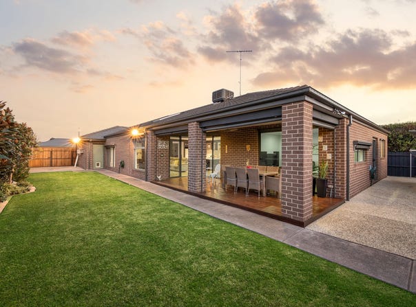 10 Silvercrest Way, Armstrong Creek, Vic 3217