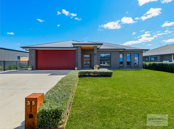 35 Jubata Drive, Tamworth, NSW 2340