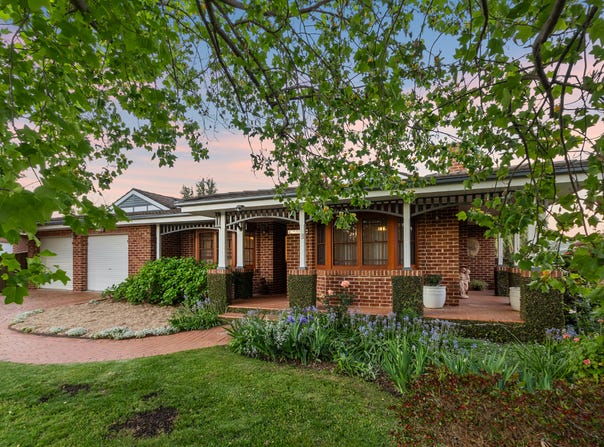 4 Barwon Place, Tatton, NSW 2650