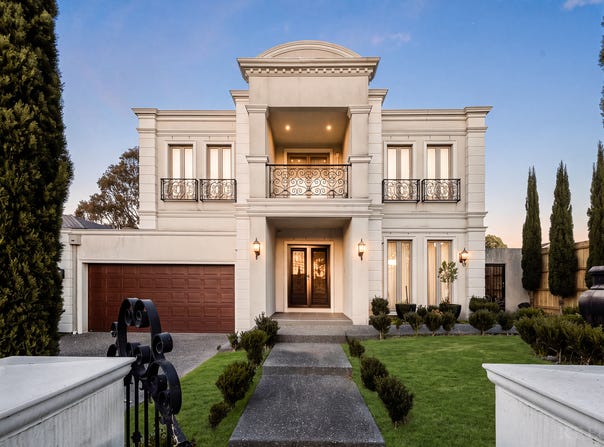 240 Gallaghers Road, Glen Waverley, Vic 3150