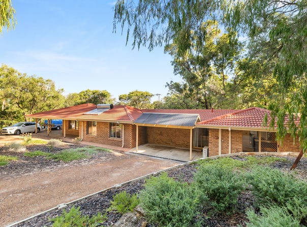 9 Leeward Road, Leschenault, WA 6233