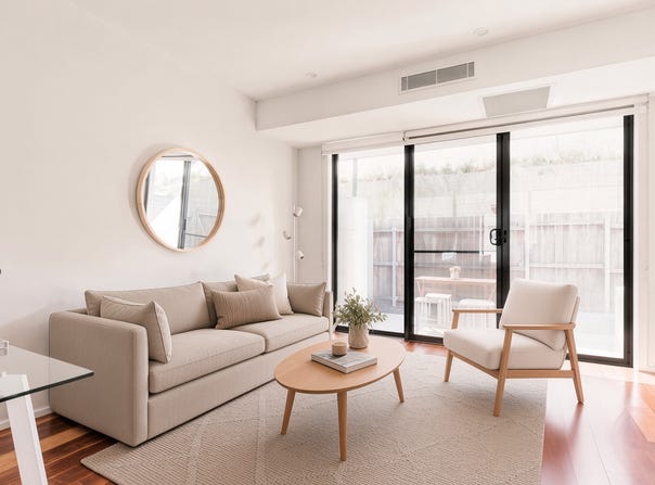 8/11 Wanderlight Avenue, Lawson, ACT 2617
