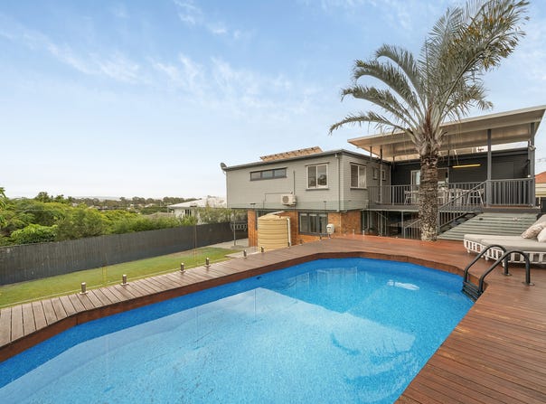 26 Banoon Drive, Wynnum, Qld 4178