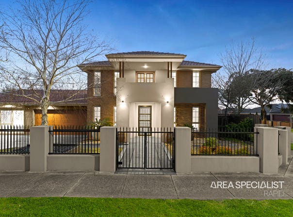 18 Bronson Circuit, Cranbourne North, Vic 3977