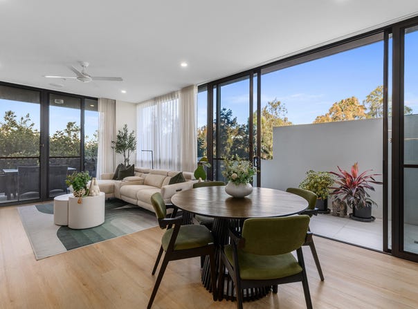103/1 Waterfront Place, Robina, Qld 4226