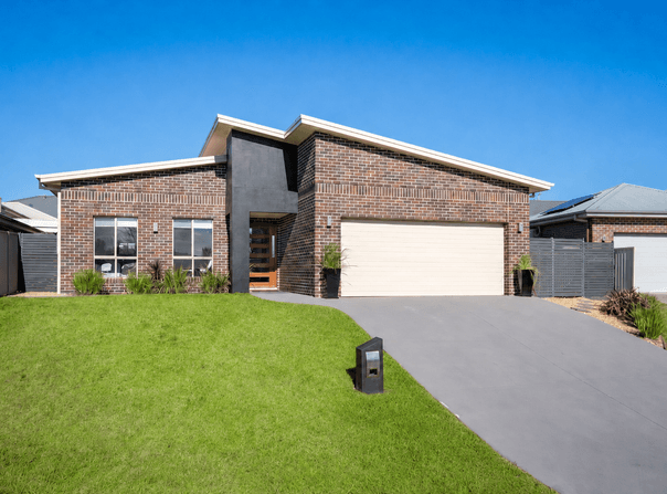 4 Mendel Drive, Kelso, NSW 2795