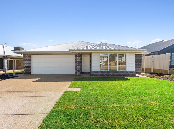 1 Lawrence Avenue, Gobbagombalin, NSW 2650
