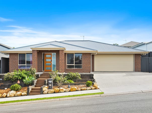3 Theatre Place, Thrumster, NSW 2444