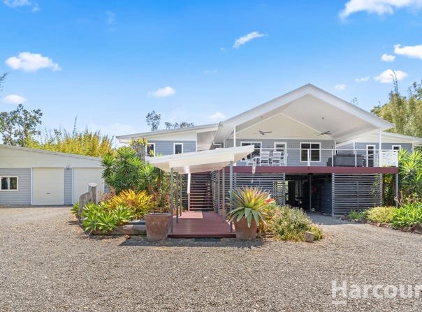 74 Pacific Haven Circuit, Pacific Haven, Qld 4659