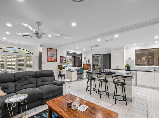 4 Kyooma Street, Hillvue, NSW 2340