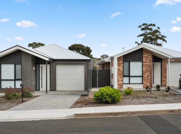 29 & 29A Helsinki Road, Hackham West, SA 5163
