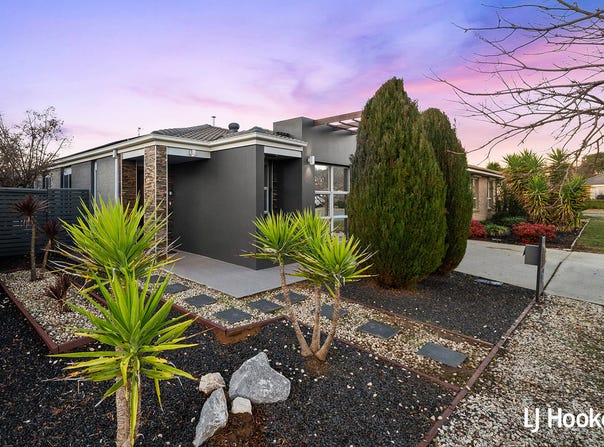 4 De Mole Street, Dunlop, ACT 2615
