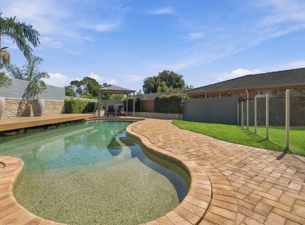 4 Jockey Close, Casula, NSW 2170