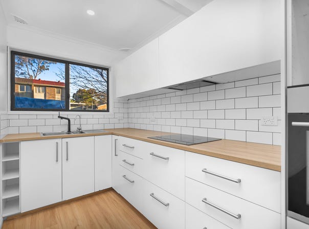 5 Stringybark Place, Bradbury, NSW 2560