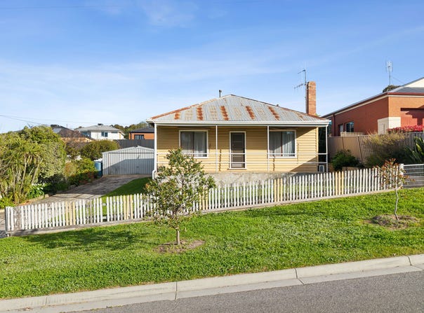21 Pallett Street, Golden Square, Vic 3555