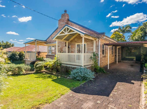 16 Jacaranda Avenue, East Lismore, NSW 2480