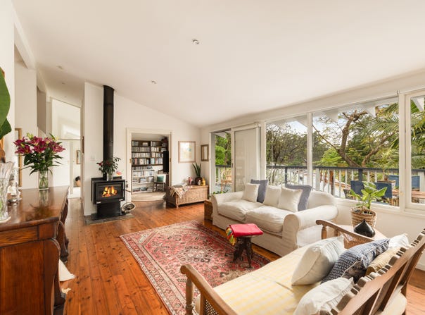 61 Hunter Avenue, St Ives, NSW 2075