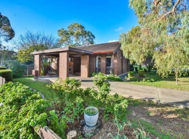 27 Suffolk Drive, Morphett Vale, SA 5162