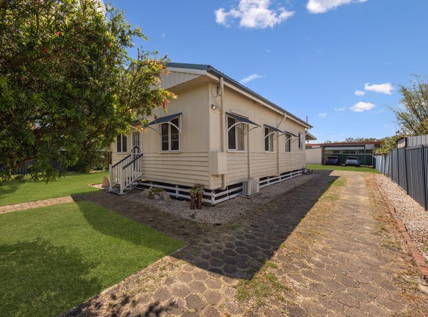 194 South Station Road, Silkstone, Qld 4304