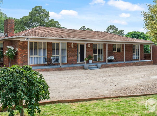 60 Main Street, Romsey, Vic 3434