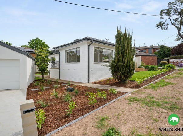 2/4 Adams Street, Queanbeyan, NSW 2620