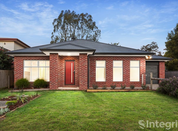 4 Scott Avenue, Kinglake West, Vic 3757