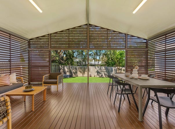 10 First Avenue, Palm Beach, Qld 4221
