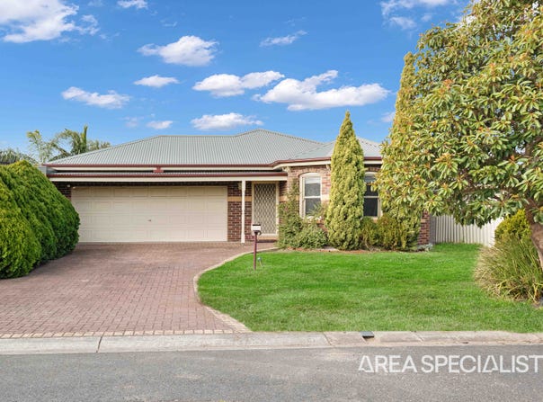 15 Stoneman Turn, Caroline Springs, Vic 3023