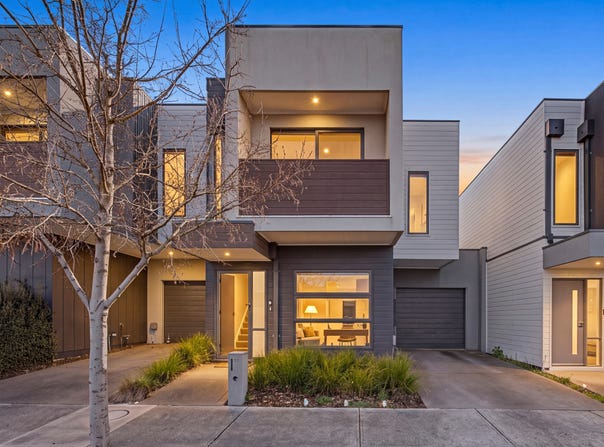 32 Grandvista Crescent, Cranbourne West, Vic 3977