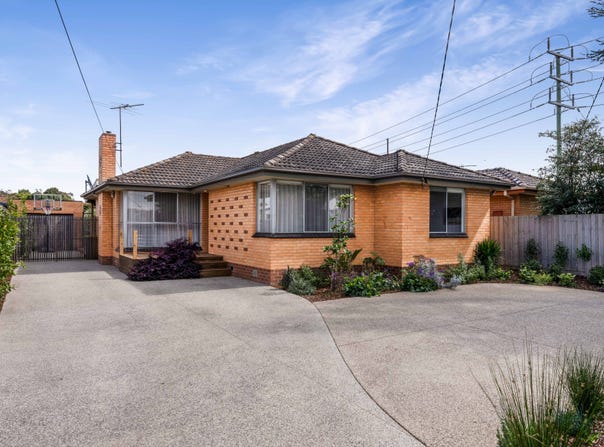 4 Mccurdy Road, Herne Hill, Vic 3218