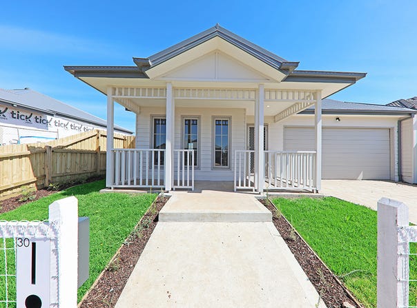 30 Rochester Crescent, Eynesbury, Vic 3338