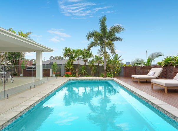 26 Nollamara Drive, Elanora, Qld 4221