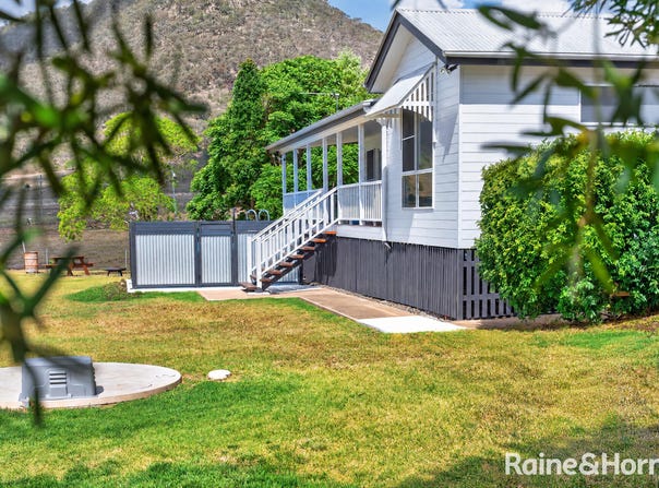 201 Denmark Lane, Swanfels, Qld 4371