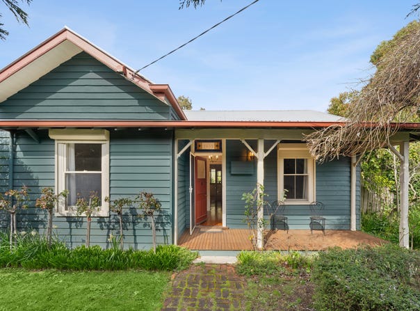 14 Sturt Street, Kyneton, Vic 3444