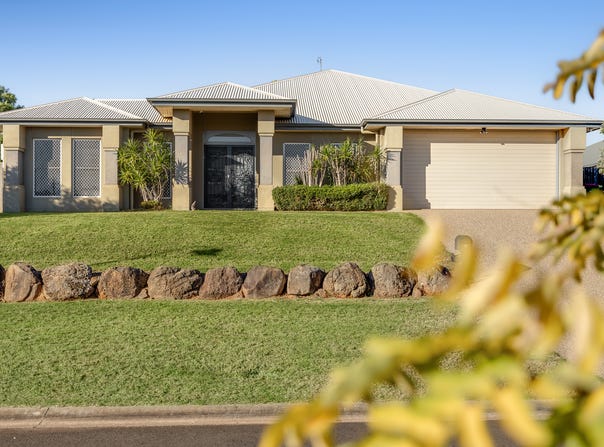 4 Kestrel Drive, Highfields, Qld 4352