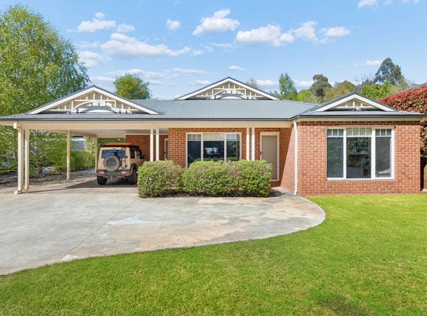 61 Murchison Street, Marysville, Vic 3779