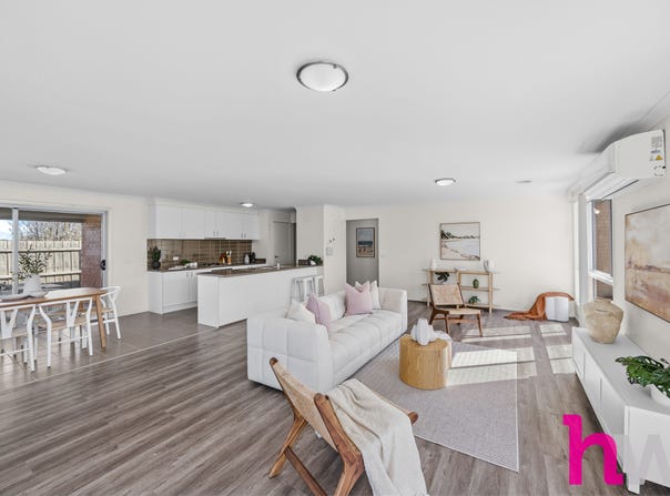 55 Oakwood Crescent, Waurn Ponds, Vic 3216