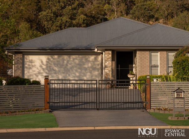 19 Laverton Close, Plainland, Qld 4341