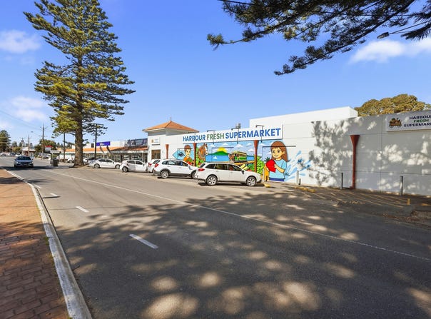 Harbor Traders Shopping Centre 68-78 Victoria Street and 1-3 Newland Road, Victor Harbor, SA 5211