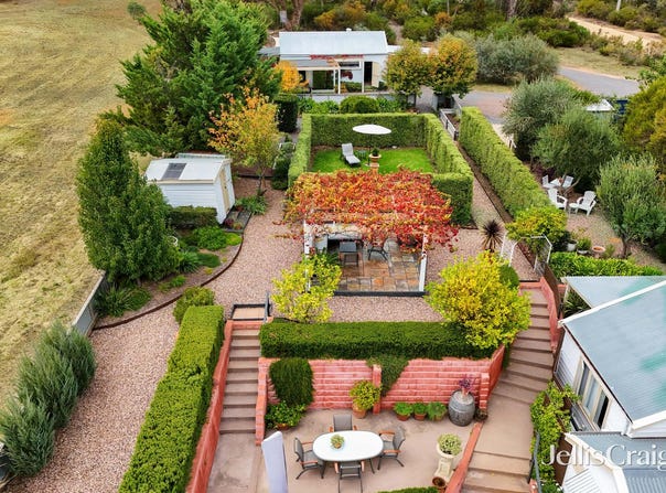 21 Boundary Road, Maldon, Vic 3463