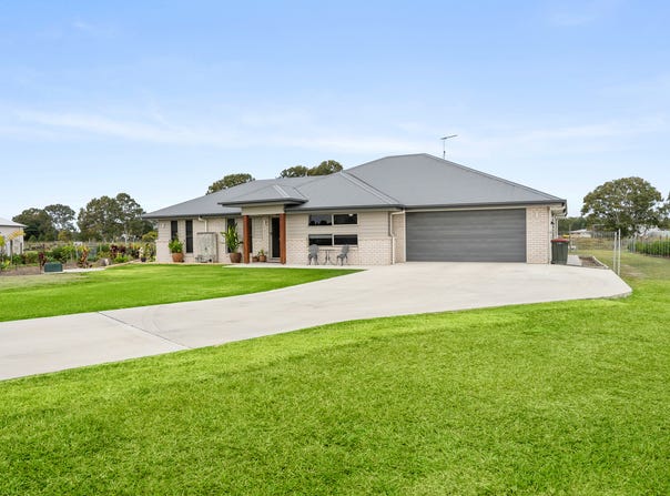 10 Phoenix Way, St Helens, Qld 4650