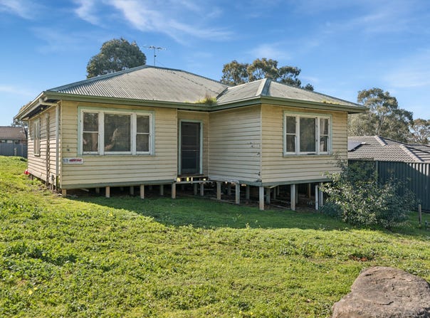 53 Hawdon Street, Broadford, Vic 3658