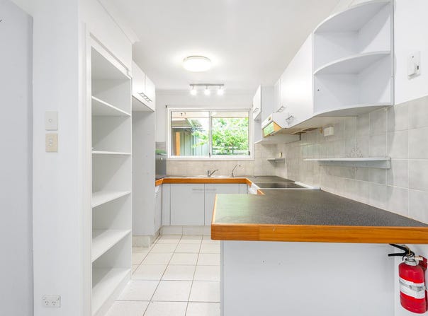 30 Nerang-Broadbeach Road, Nerang, Qld 4211