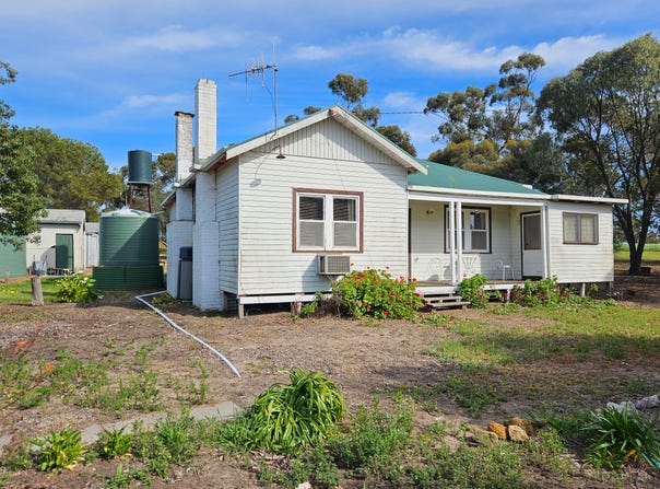11 Mount Elgin Road, Nhill, Vic 3418