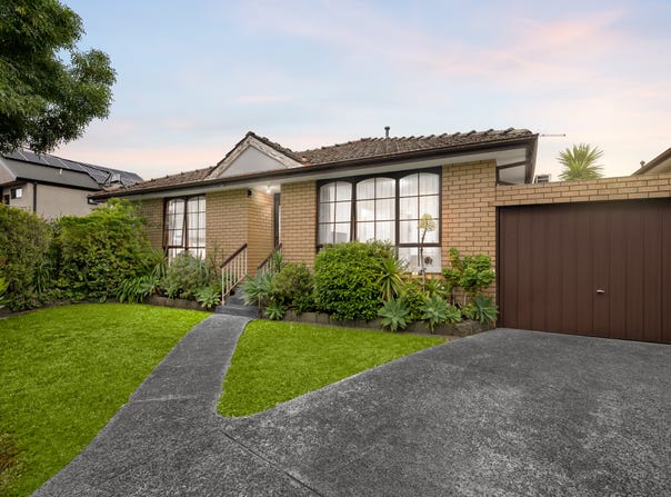 1/13 Crewe Road, Hughesdale, Vic 3166