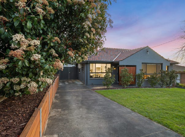 5 Balmoral Crescent, Drouin, Vic 3818