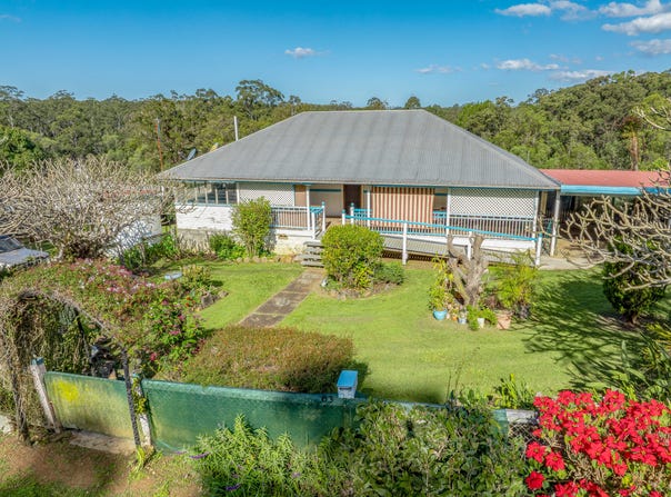 63 Summit Road, Pomona, Qld 4568