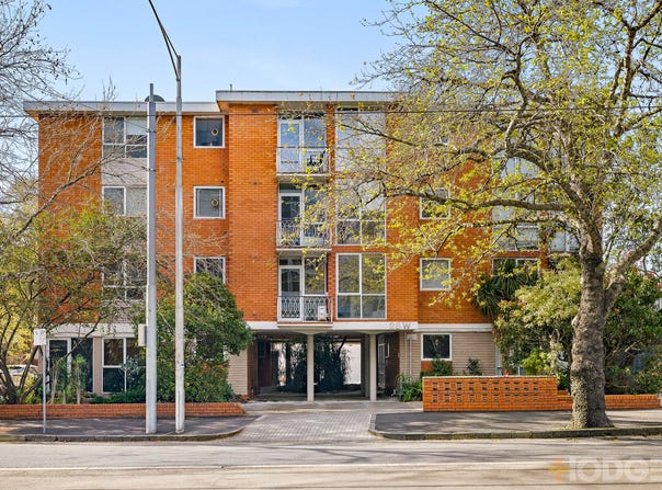 11/26 Toorak Road West, South Yarra, Vic 3141