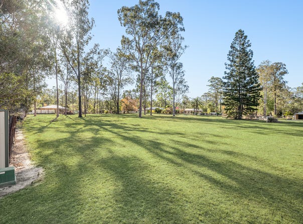 86 Pastoral Court, Flagstone, Qld 4280